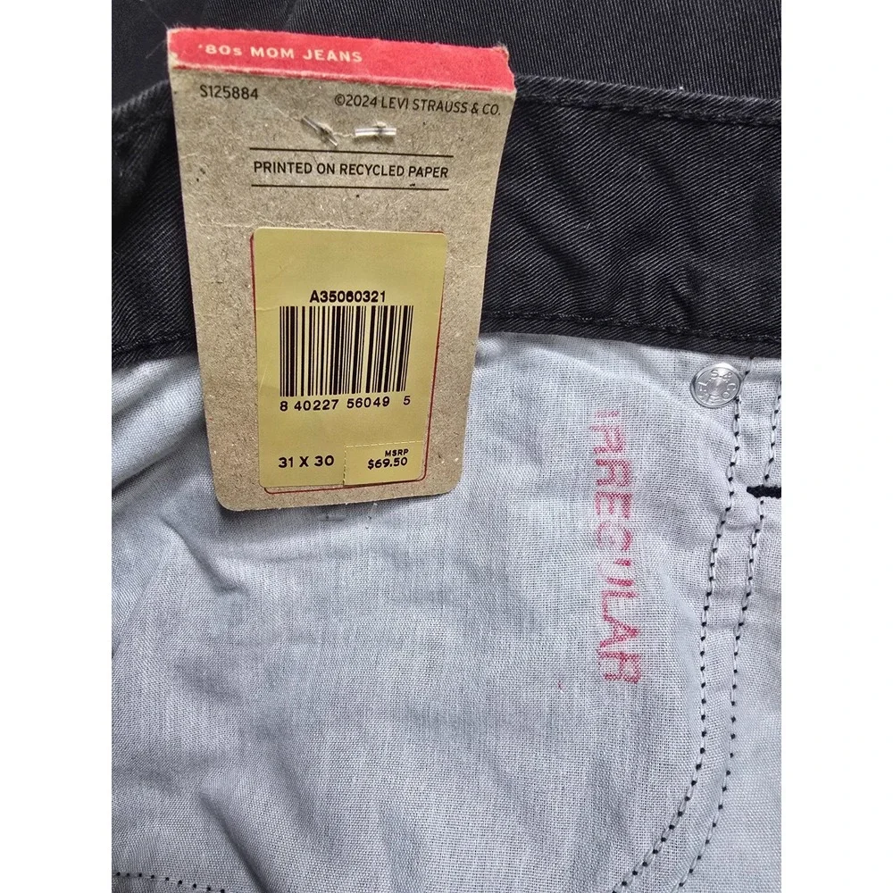 Levi's Black High Rise Tapered Leg 80s Mom Jeans Womens 31x30 IRREGULAR NWT